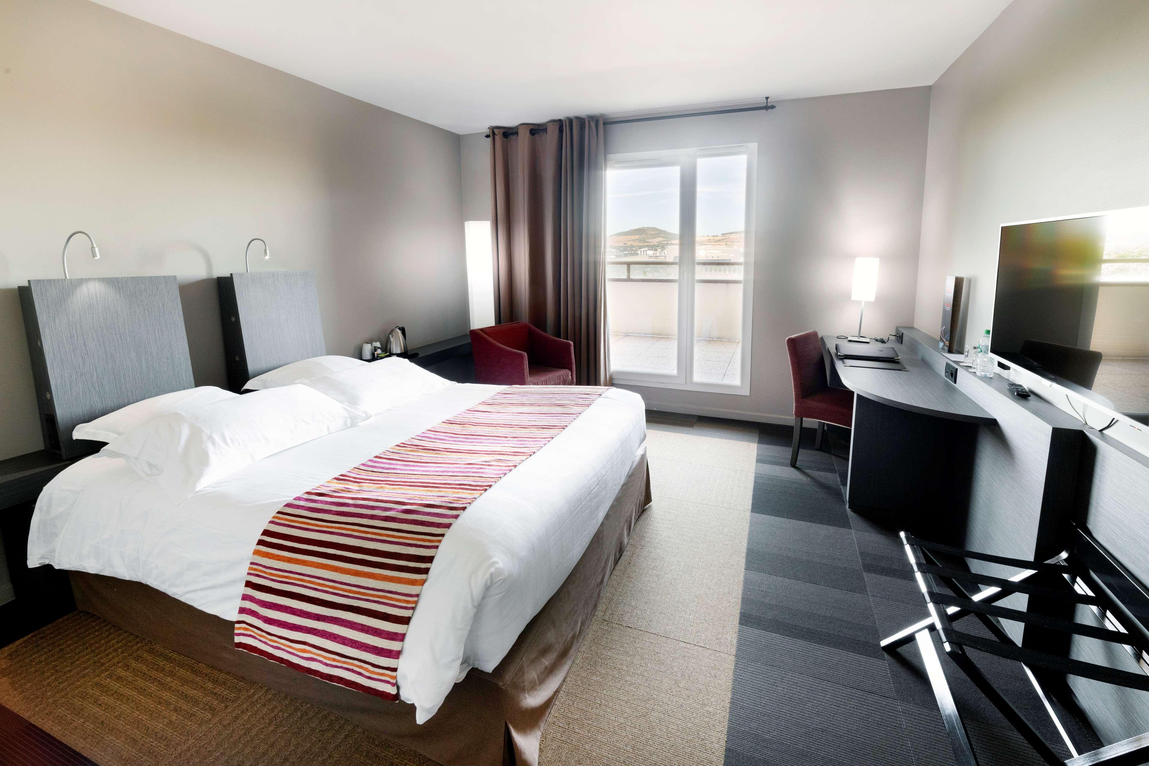 Best Western Plus Hotel Gergovie Perignat-les-Sarlieve Εξωτερικό φωτογραφία